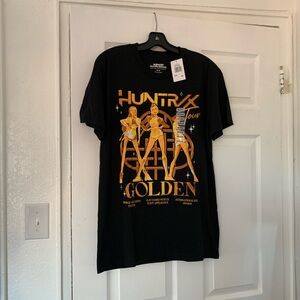 NWT K Pop Demon Hunters T-Shirt Size Medium